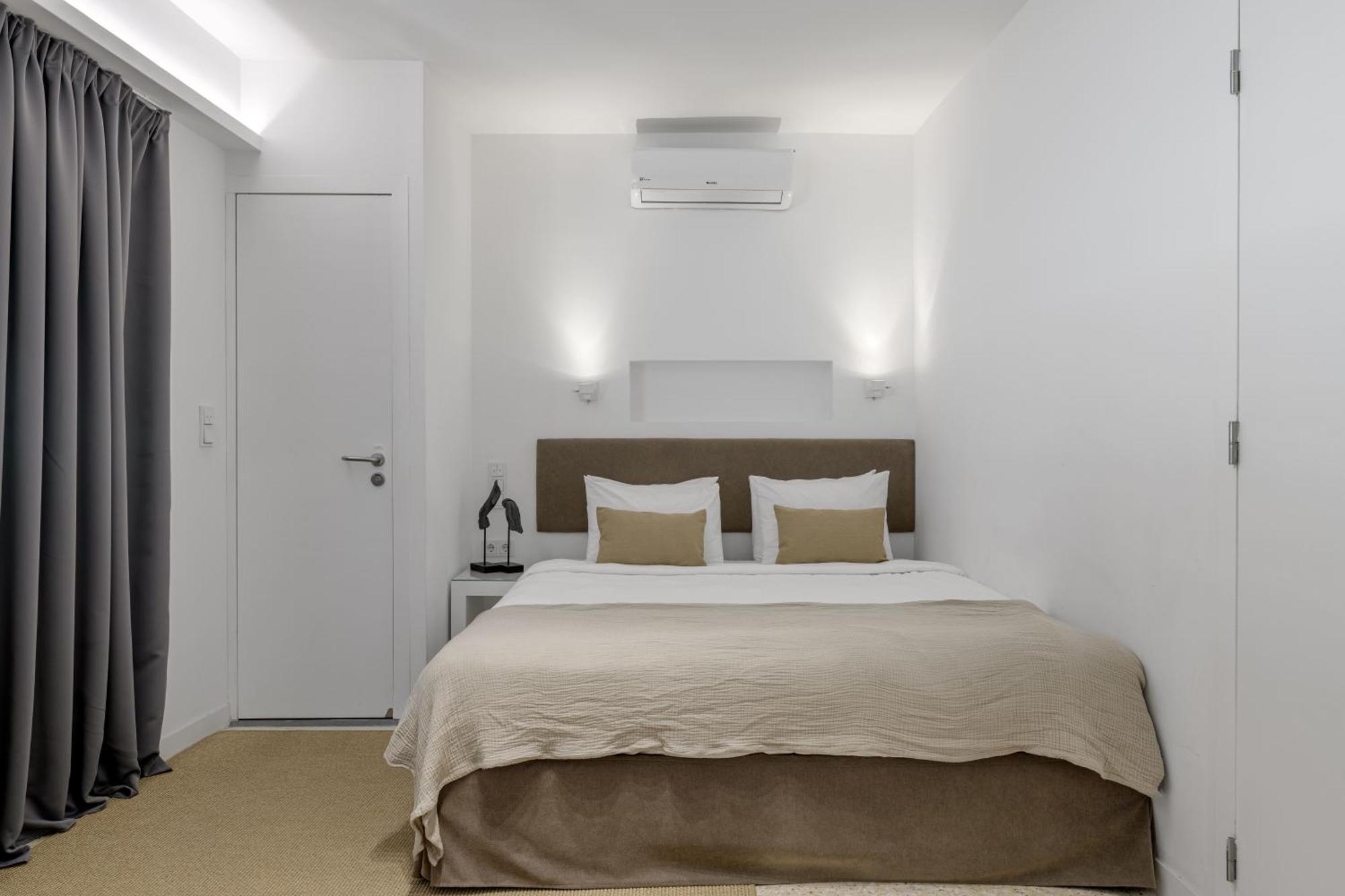 Momo Suites, Acropolis By Aura Homes Атина Стая снимка
