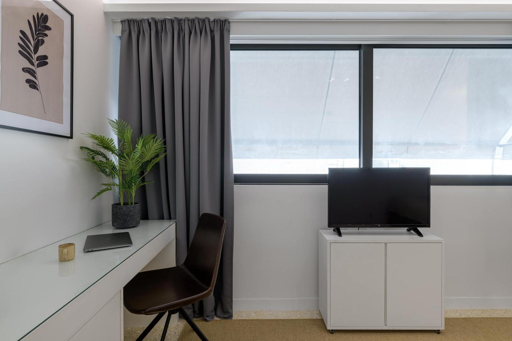Momo Suites, Acropolis By Aura Homes Атина Стая снимка