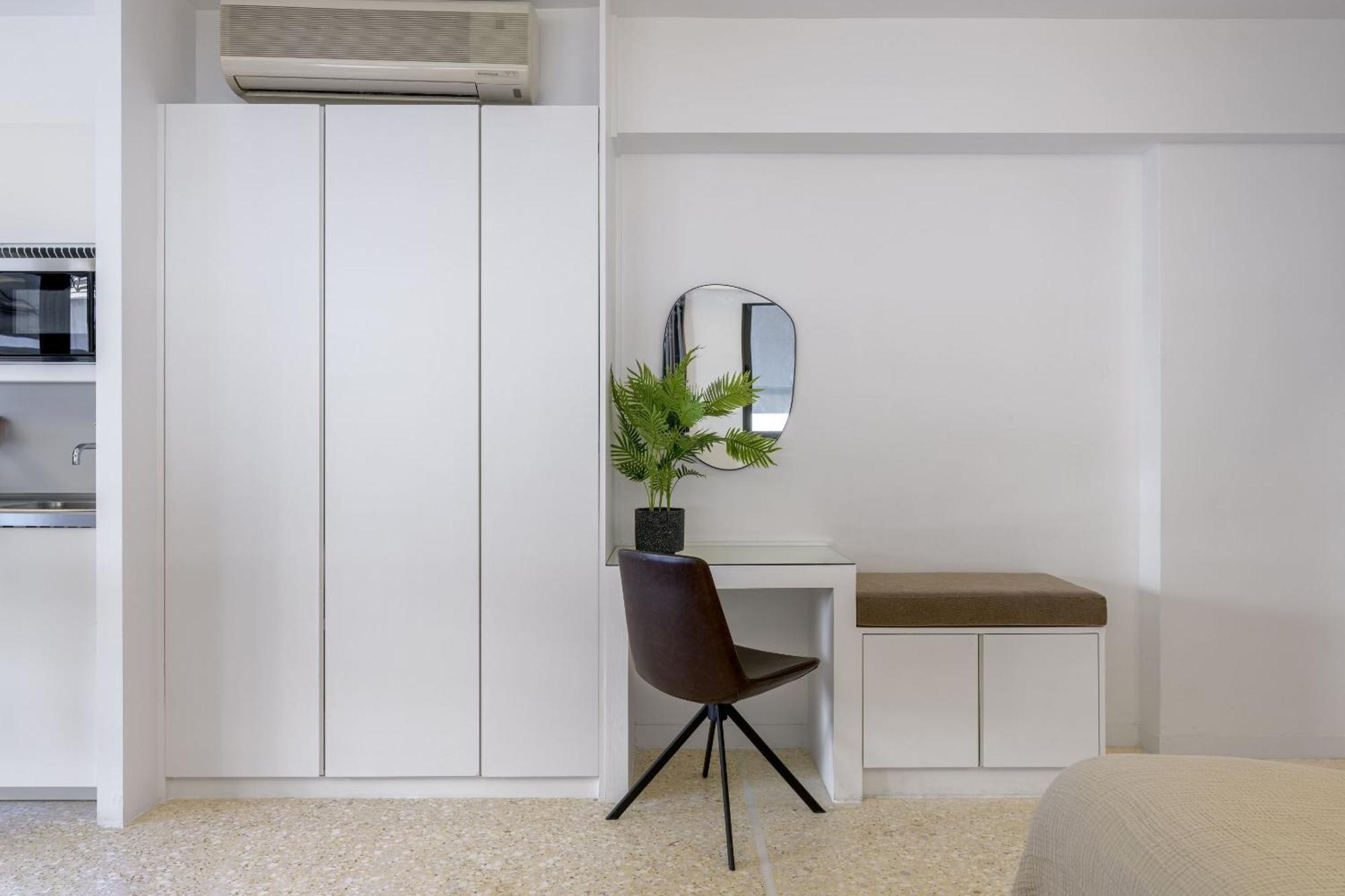 Momo Suites, Acropolis By Aura Homes Атина Стая снимка