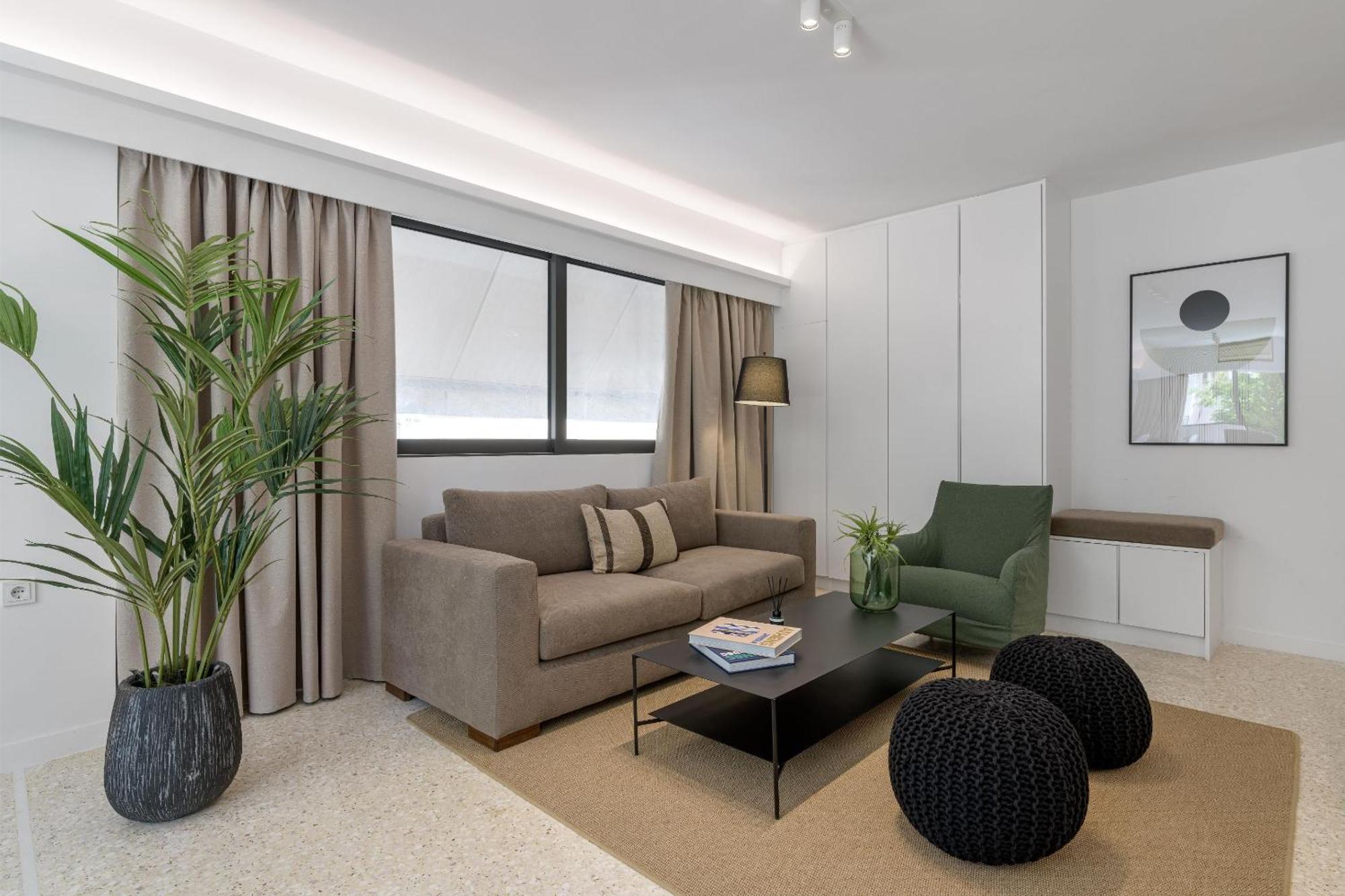 Momo Suites, Acropolis By Aura Homes Атина Стая снимка