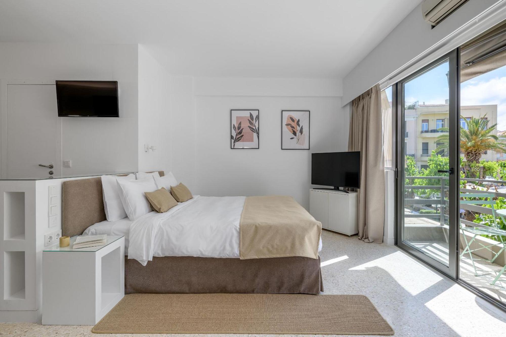 Momo Suites, Acropolis By Aura Homes Атина Стая снимка