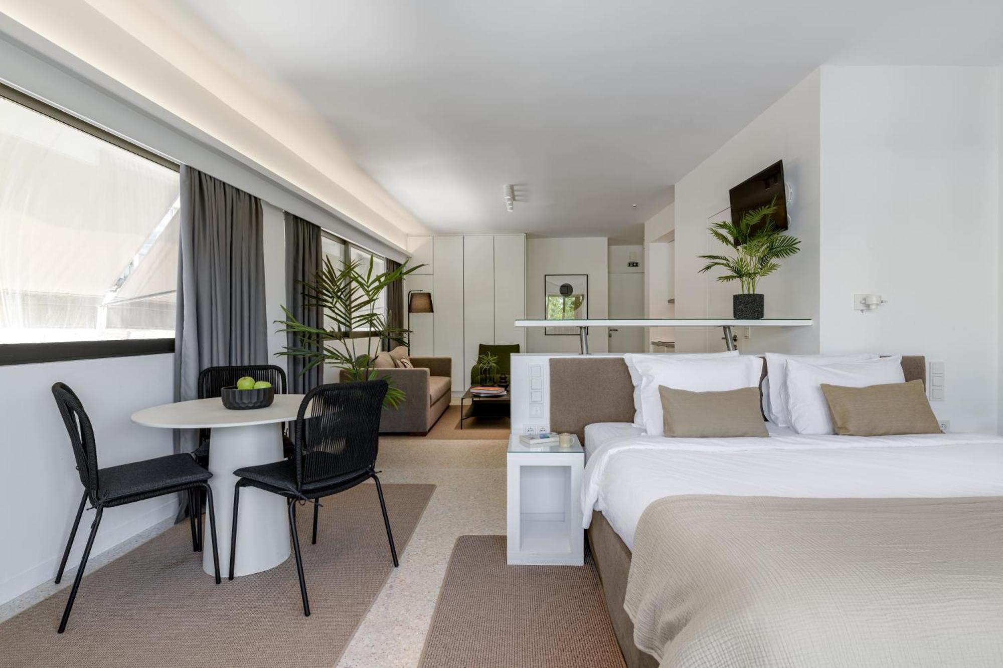 Momo Suites, Acropolis By Aura Homes Атина Стая снимка