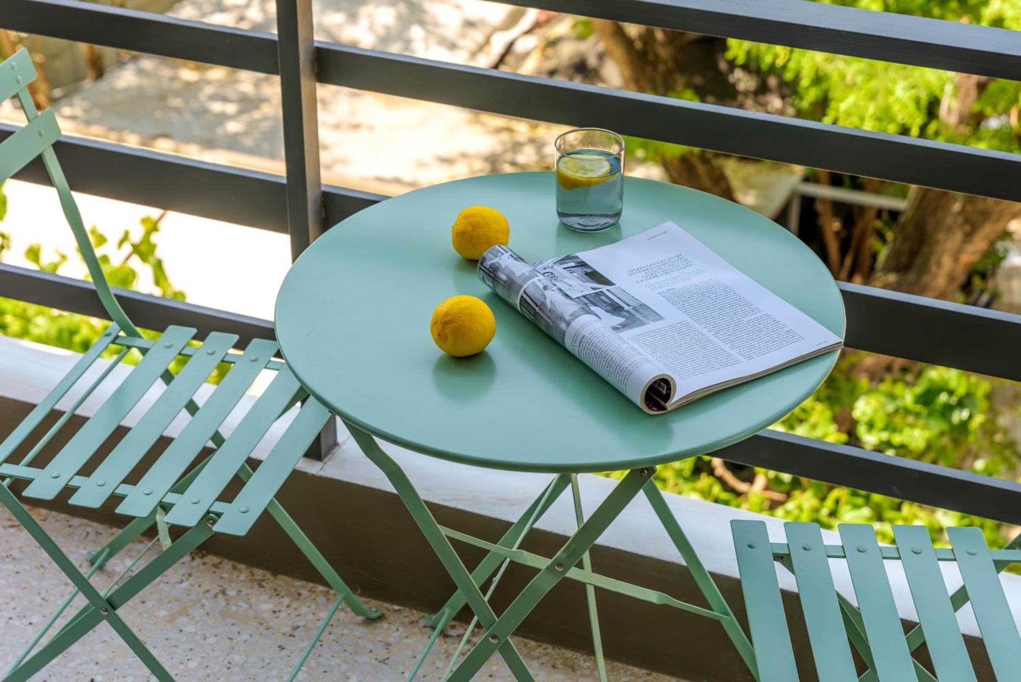 Momo Suites, Acropolis By Aura Homes Атина Стая снимка