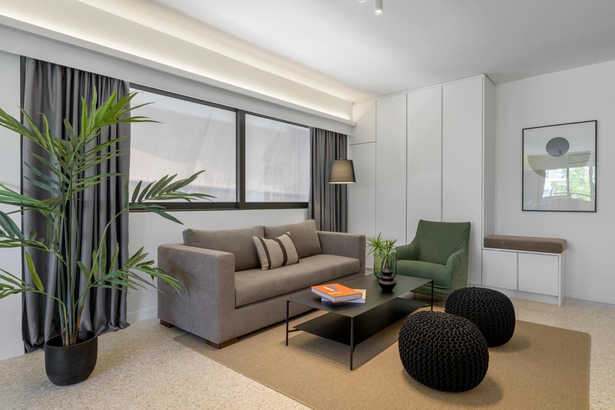 Momo Suites, Acropolis By Aura Homes Атина Стая снимка